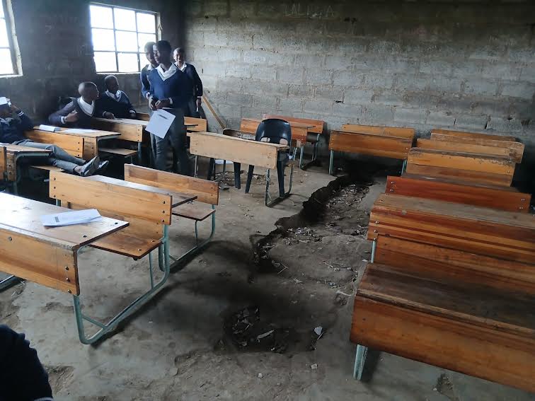 Double Duce – School Breakdown Promises, promises but still no school | GroundUp